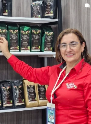 Exhibición de productos de Café Sublime en un evento comercial
